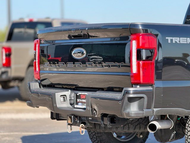 Certified 2024 Ford F250 XLT w/ Black Appearance Package AWD/4WD image 15