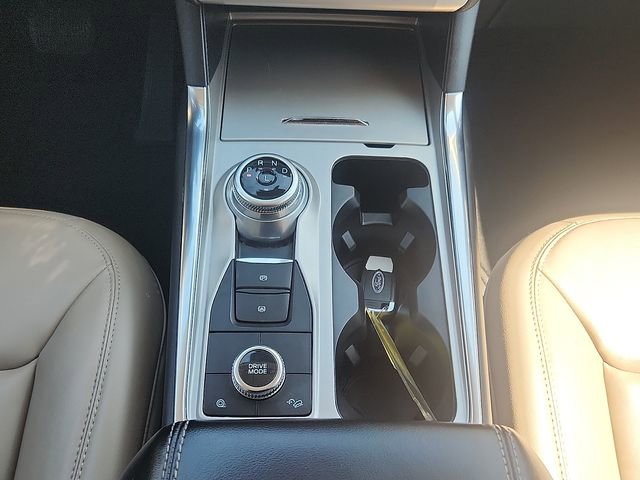 Certified 2022 Ford Explorer XLT w/ Equipment Group 202A image 18