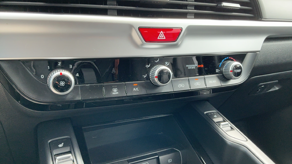 Used 2020 Kia Telluride S FWD image 16
