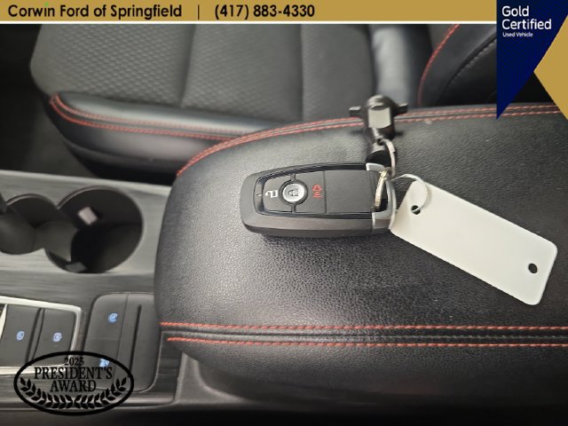 Certified 2025 Ford Escape ST-Line AWD/4WD image 26