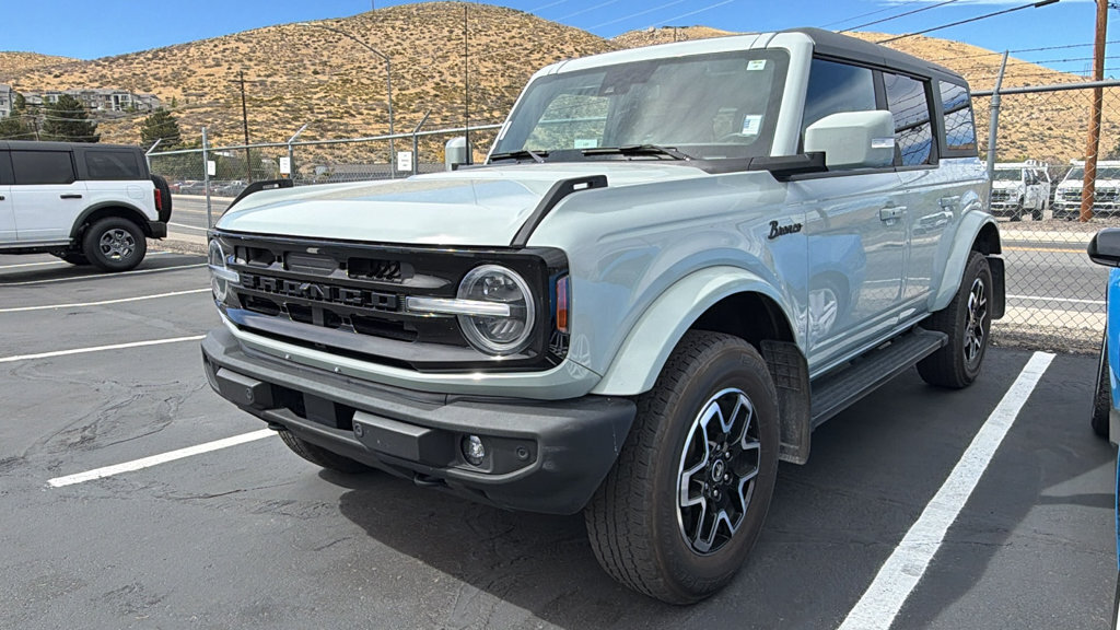Certified 2022 Ford Bronco Outer Banks AWD/4WD image 3