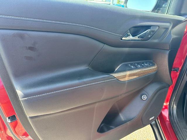 Used 2021 GMC Acadia SLE w/ Driver Convenience Package FWD image 15