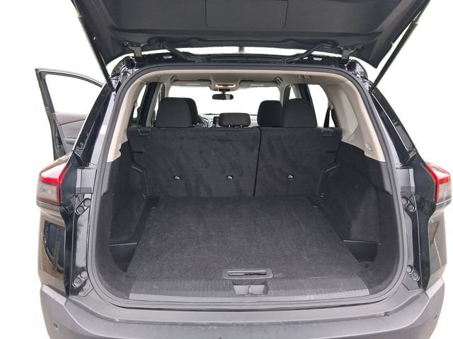 Used 2023 Nissan Rogue S AWD/4WD image 19