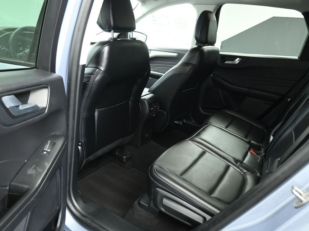 Certified 2022 Ford Escape SEL w/ Class II Trailer Tow Package image 46