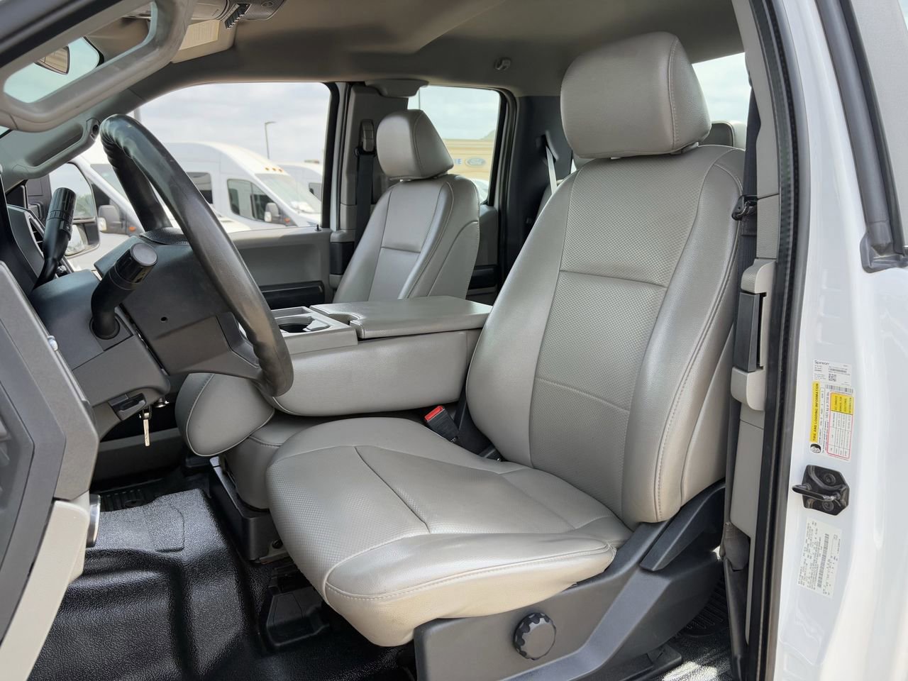 Certified 2022 Ford F250 XL w/ Power Equipment Group image 25