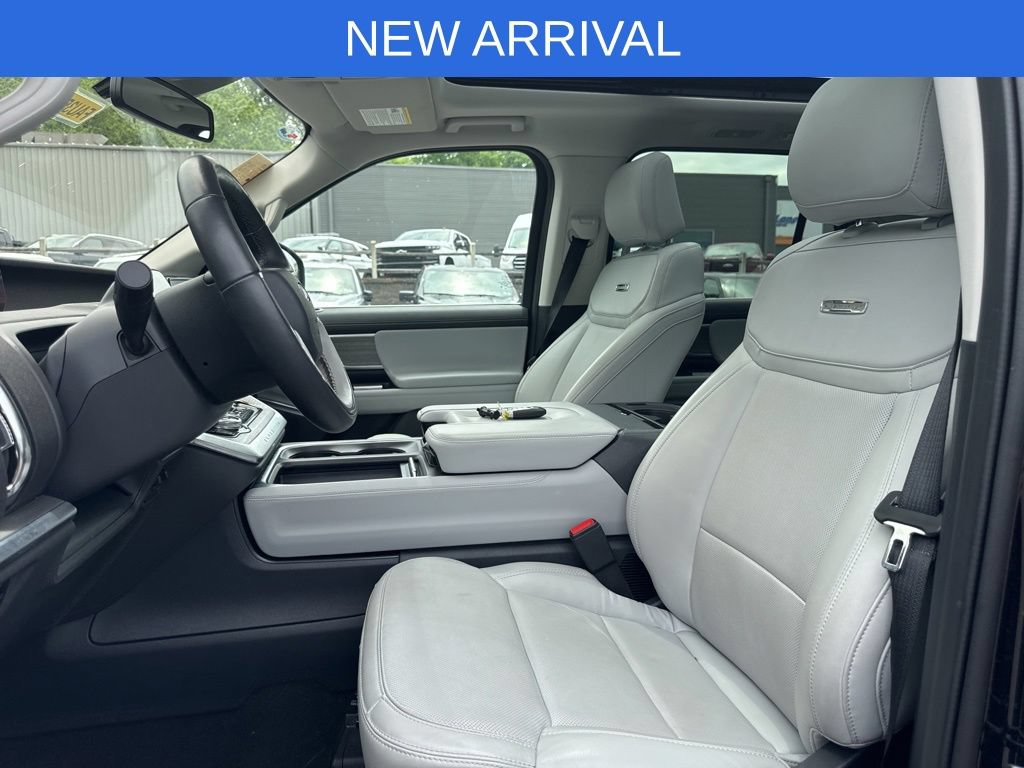 Certified 2025 Ford Expedition Platinum AWD/4WD image 9
