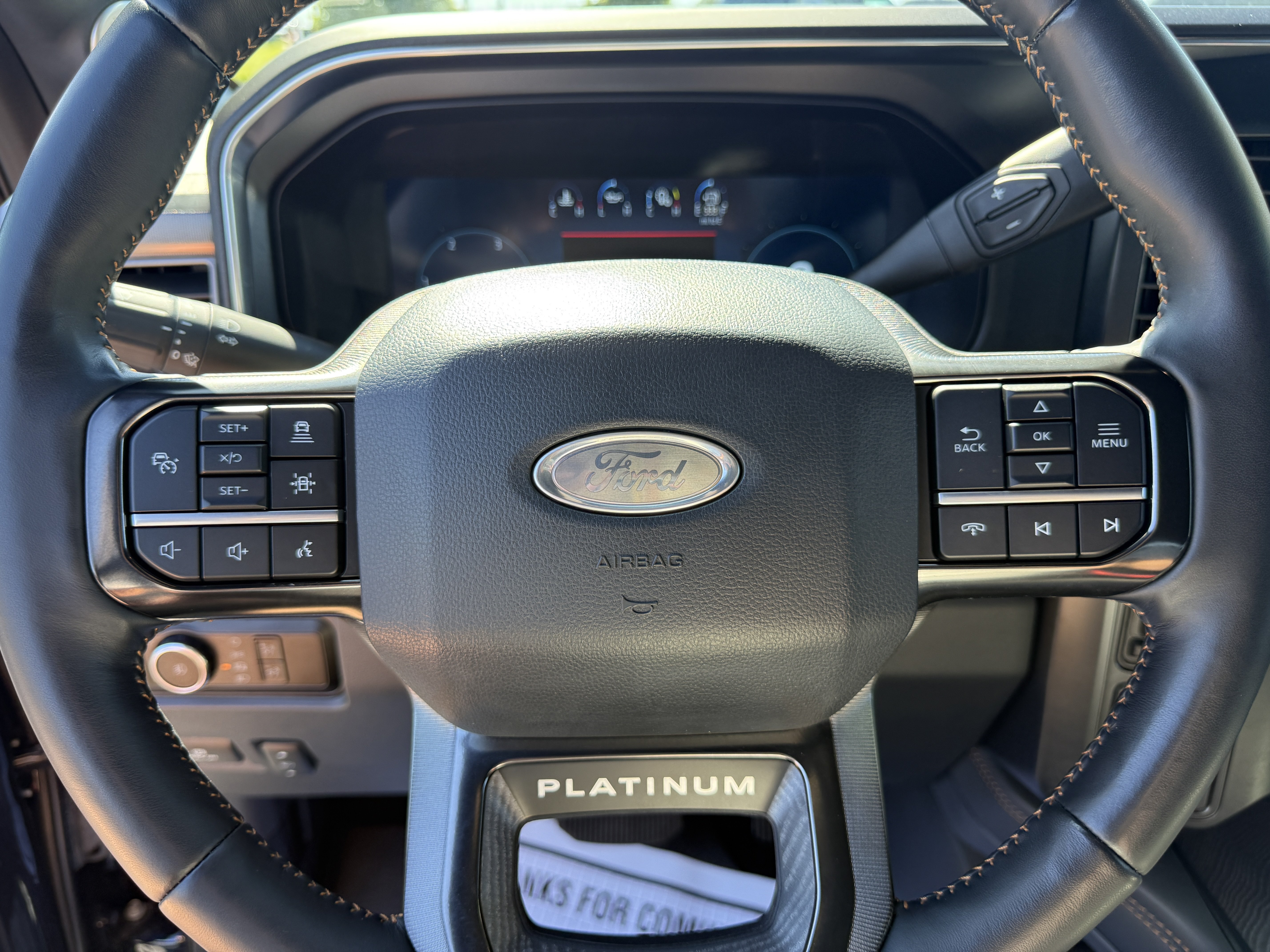 Certified 2024 Ford F450 Platinum w/ FX4 Off-Road Package AWD/4WD image 30