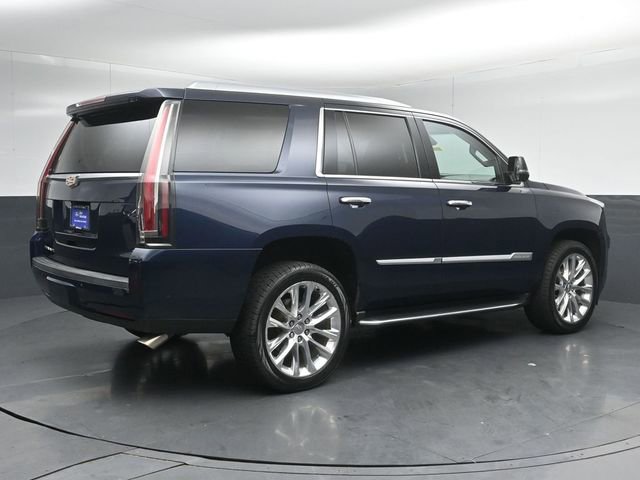 Used 2018 Cadillac Escalade Luxury AWD/4WD image 7