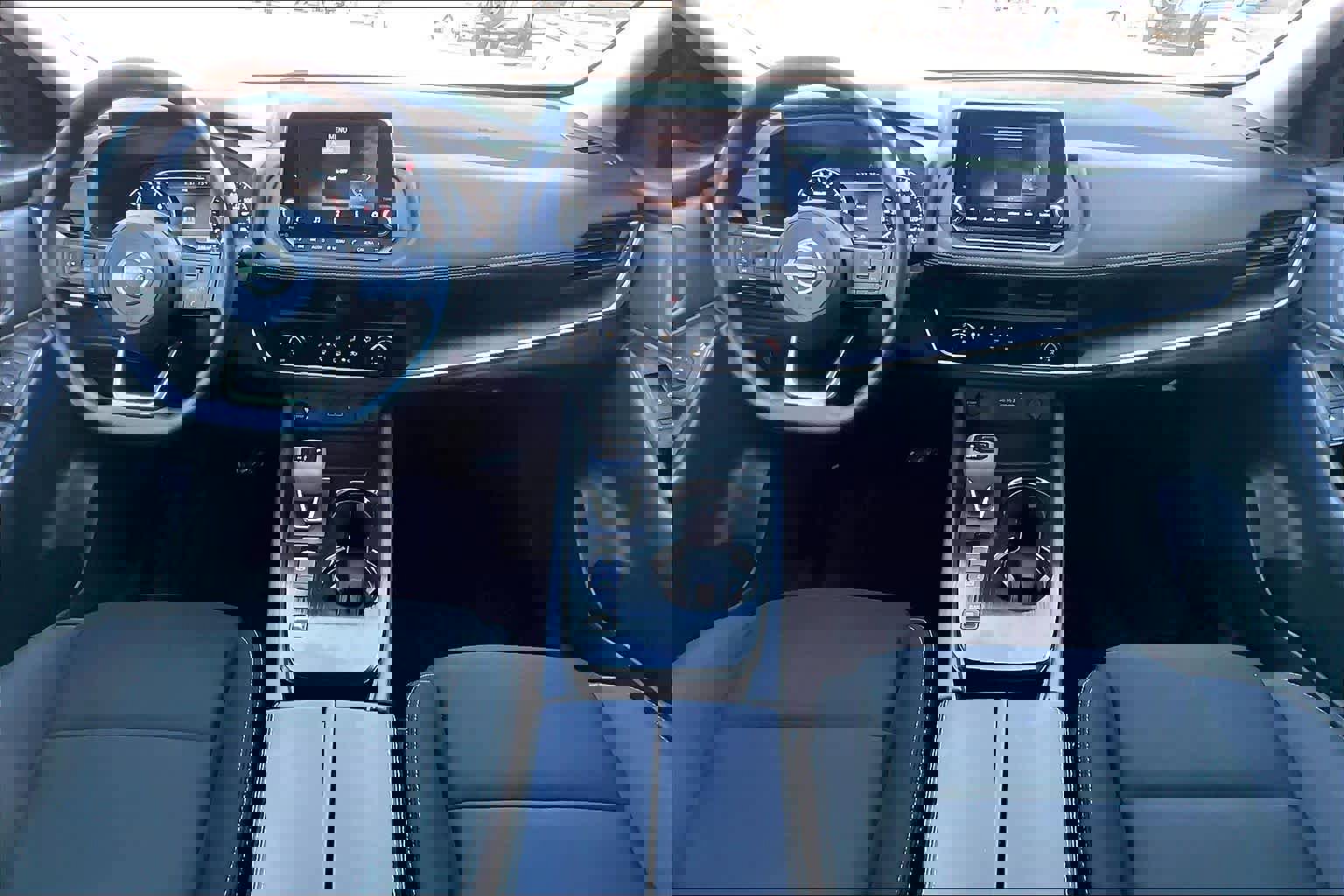 Used 2024 Nissan Rogue S image 16