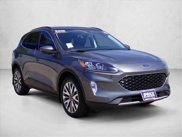 Certified 2022 Ford Escape Titanium w/ Class II Trailer Tow Package AWD/4WD image 6
