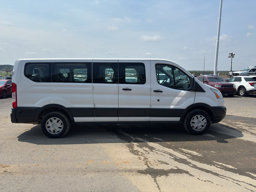 Certified 2017 Ford Transit 350 XLT RWD image 4