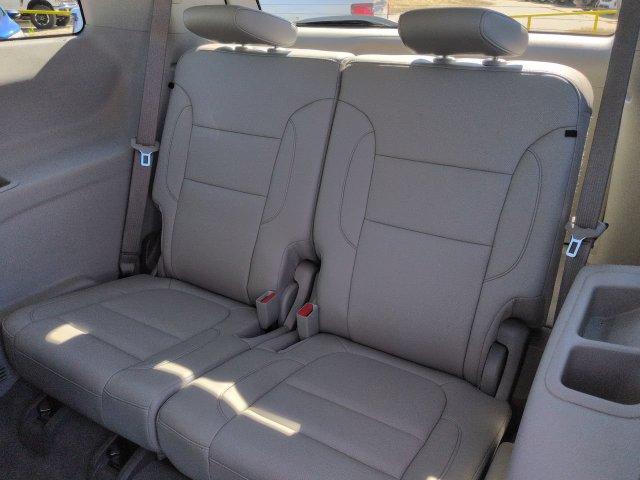 Used 2023 GMC Acadia SLT FWD image 16
