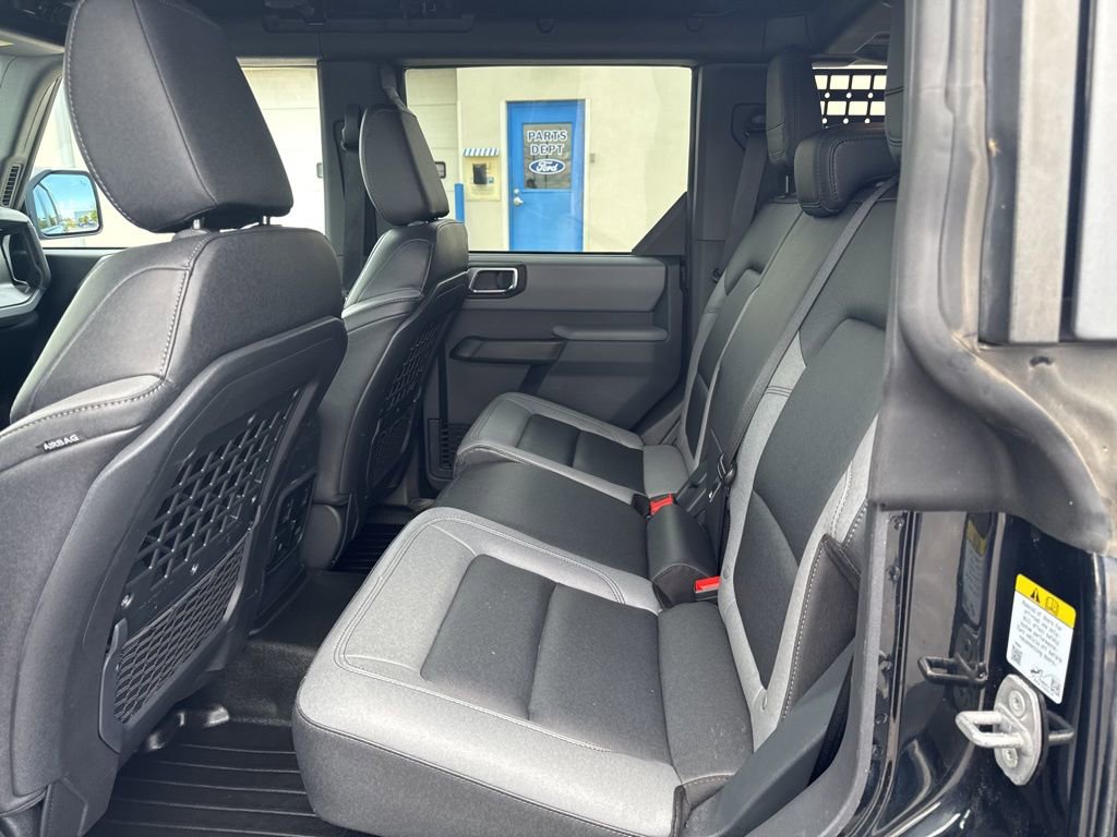 Certified 2023 Ford Bronco Big Bend w/ Sasquatch Package AWD/4WD image 29