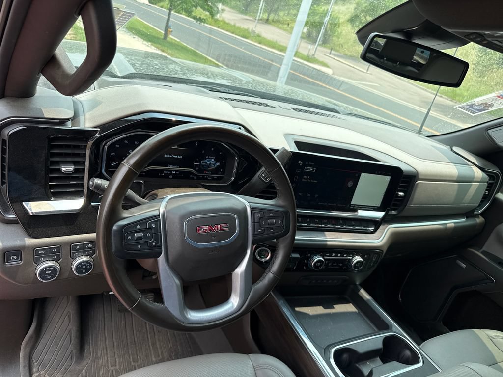 Used 2024 GMC Sierra 3500 SLT w/ SLT Premium Package AWD/4WD image 13