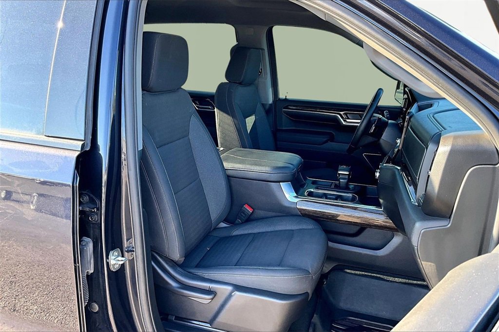 Used 2024 GMC Sierra 1500 Elevation w/ X31 Off-Road Package image 9