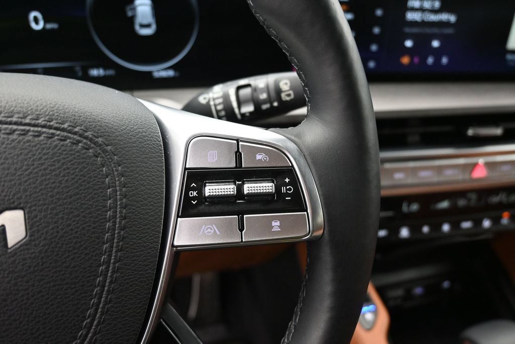 Used 2024 Kia Telluride SX X-Pro AWD/4WD image 3