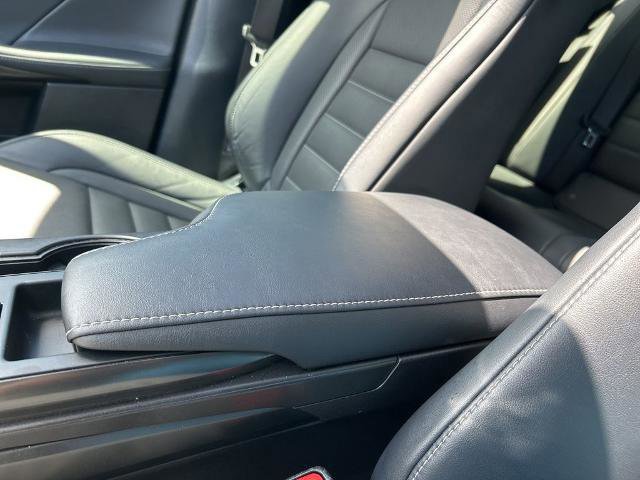 Used 2022 Lexus IS 350 F Sport RWD image 37