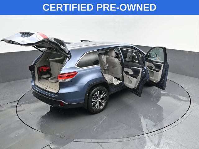 Used 2019 Toyota Highlander Plus AWD/4WD image 26