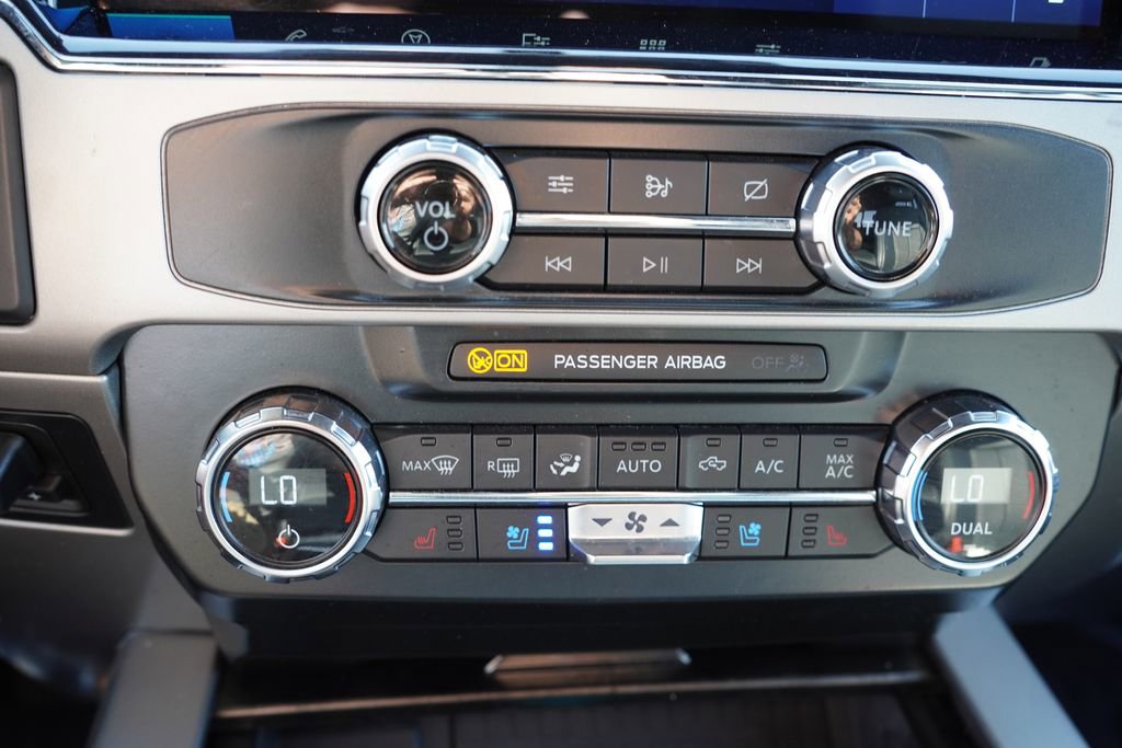 Certified 2022 Ford F350 Lariat w/ Lariat Ultimate Package AWD/4WD image 30