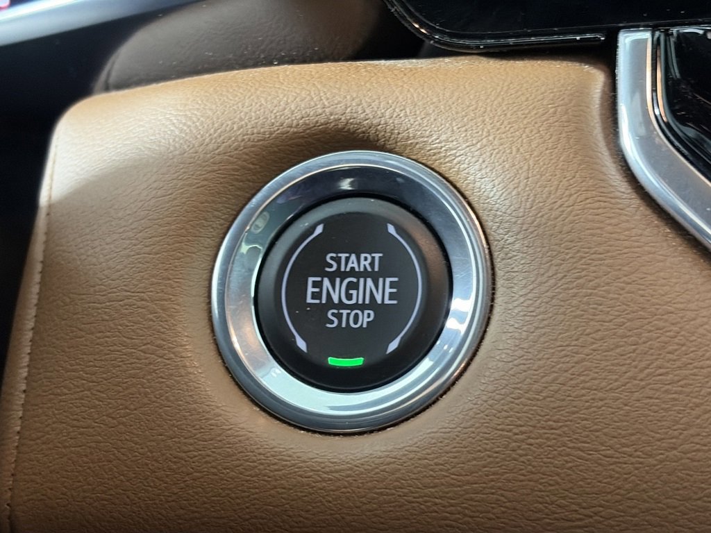 Used 2024 GMC Canyon AT4 w/ AT4 Premium Package image 24