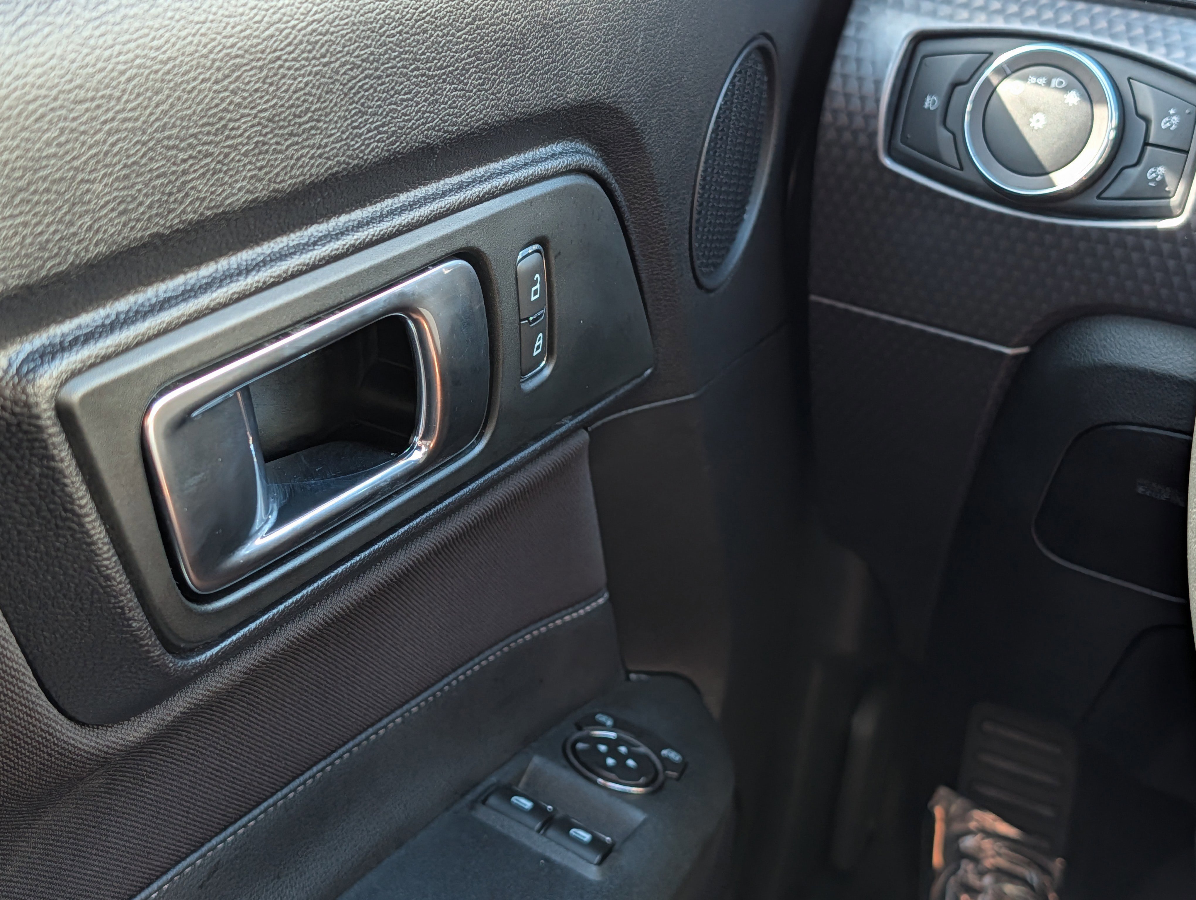 Certified 2019 Ford Mustang GT w/ Performance Package - Level 2 image 19