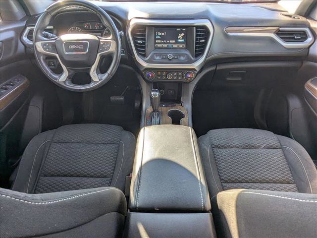 Used 2018 GMC Acadia SLE image 16