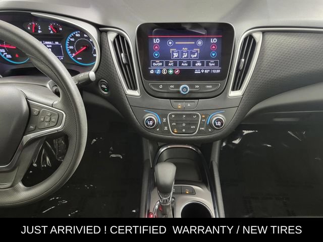 Used 2025 Chevrolet Malibu LT FWD image 21