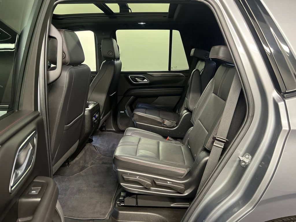 Used 2022 Chevrolet Tahoe RST w/ Luxury Package AWD/4WD image 24