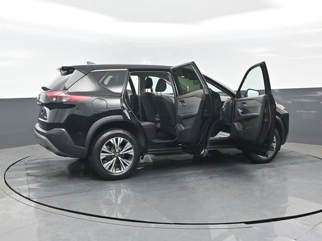 Used 2023 Nissan Rogue SV AWD/4WD image 25