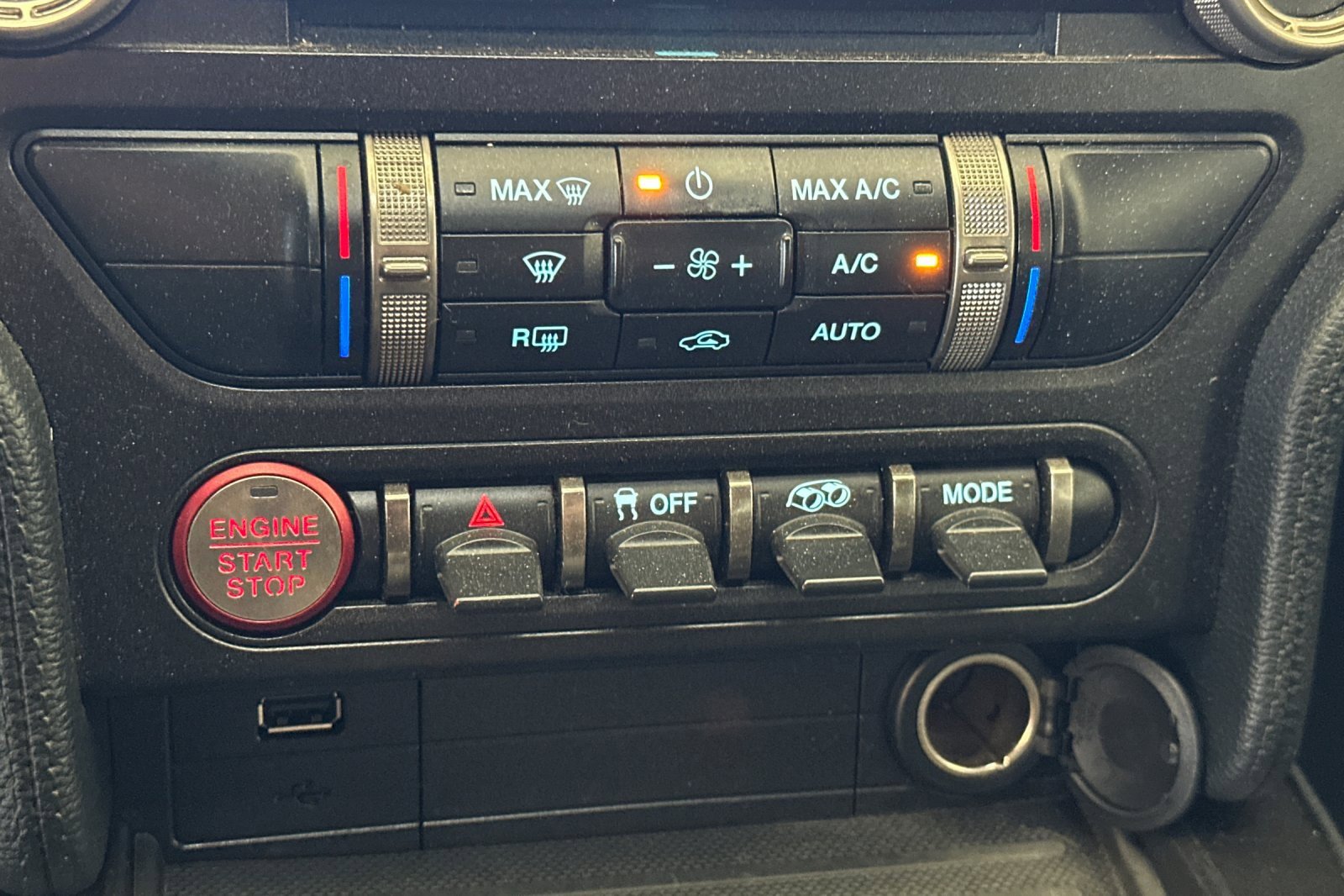 Certified 2021 Ford Mustang Shelby GT500 w/ Technology Package image 21