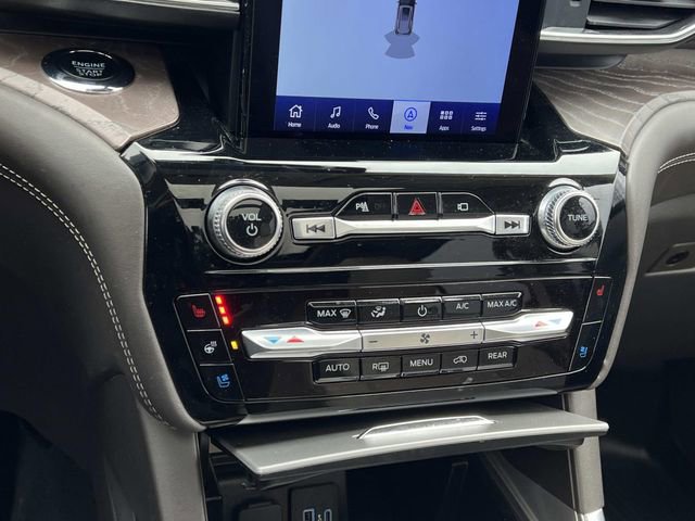 Certified 2022 Ford Explorer Platinum w/ Equipment Group 601A image 27