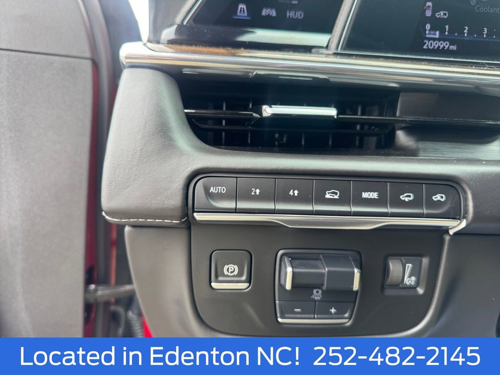 Used 2024 Cadillac Escalade Premium Luxury Platinum AWD/4WD image 31