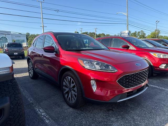 Certified 2020 Ford Escape Titanium w/ Titanium Premium Package 2.0 AWD/4WD image 6