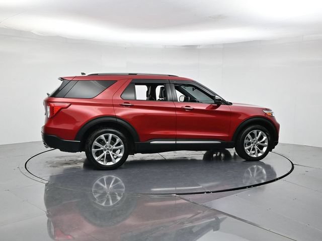 Certified 2021 Ford Explorer Platinum w/ Equipment Group 601A AWD/4WD image 2