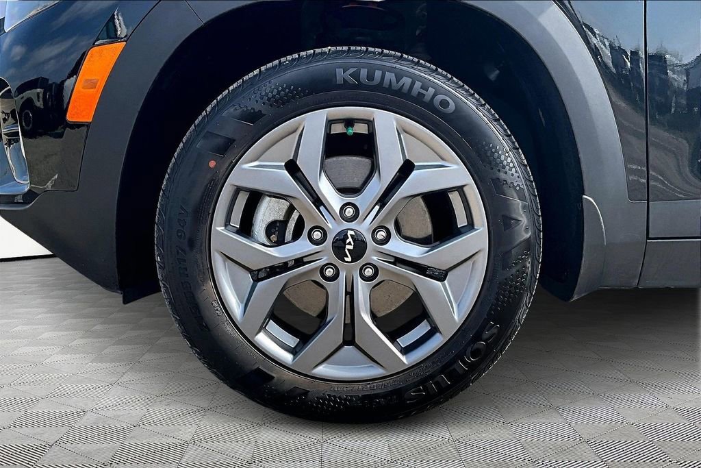Used 2024 Kia Seltos LX AWD/4WD image 11