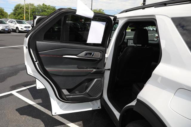 Certified 2025 Ford Explorer ST-Line w/ ST-Line Street Pack AWD/4WD image 26
