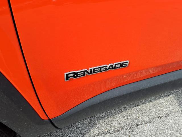 Used 2019 Jeep Renegade Sport image 6