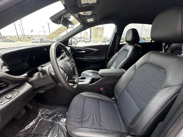 Used 2025 Buick Envista Preferred w/ Convenience I Package FWD image 13