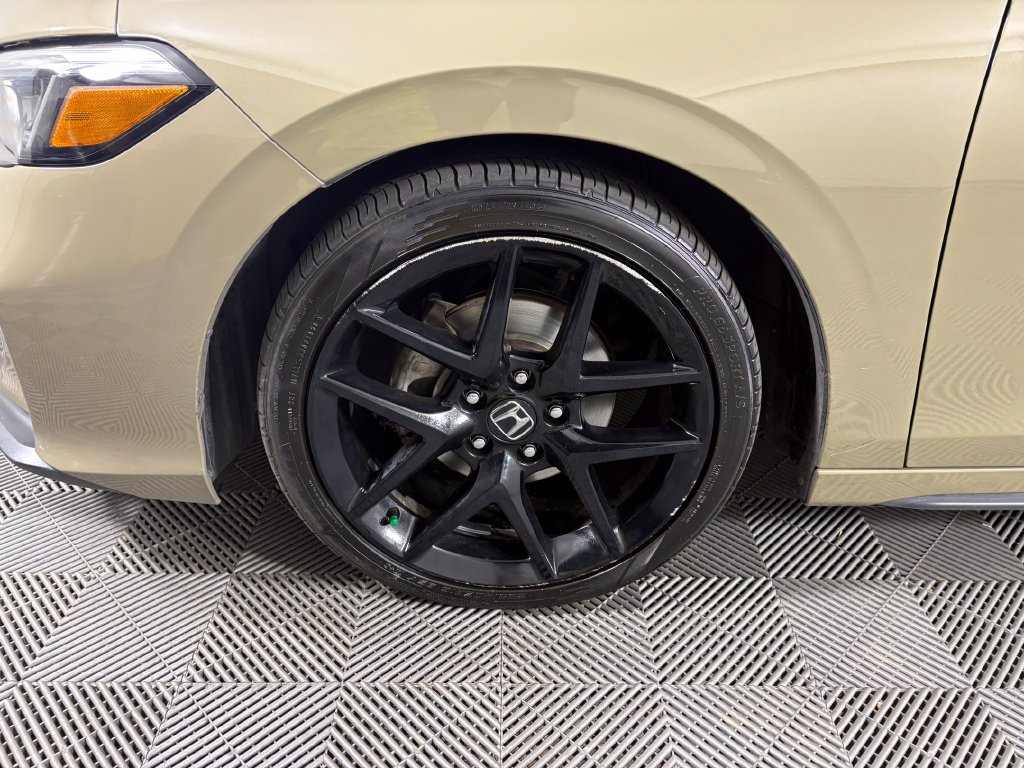 Used 2025 Honda Civic Sport image 10
