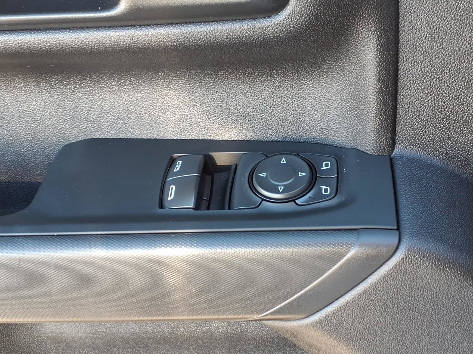 Used 2025 Chevrolet Silverado 1500 W/T RWD image 15