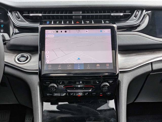Used 2024 Jeep Grand Cherokee Limited 4xe AWD/4WD image 22