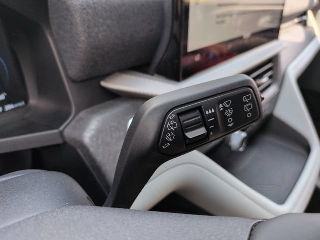 Certified 2026 Ford Explorer Platinum w/ LUX Leather Package AWD/4WD image 37