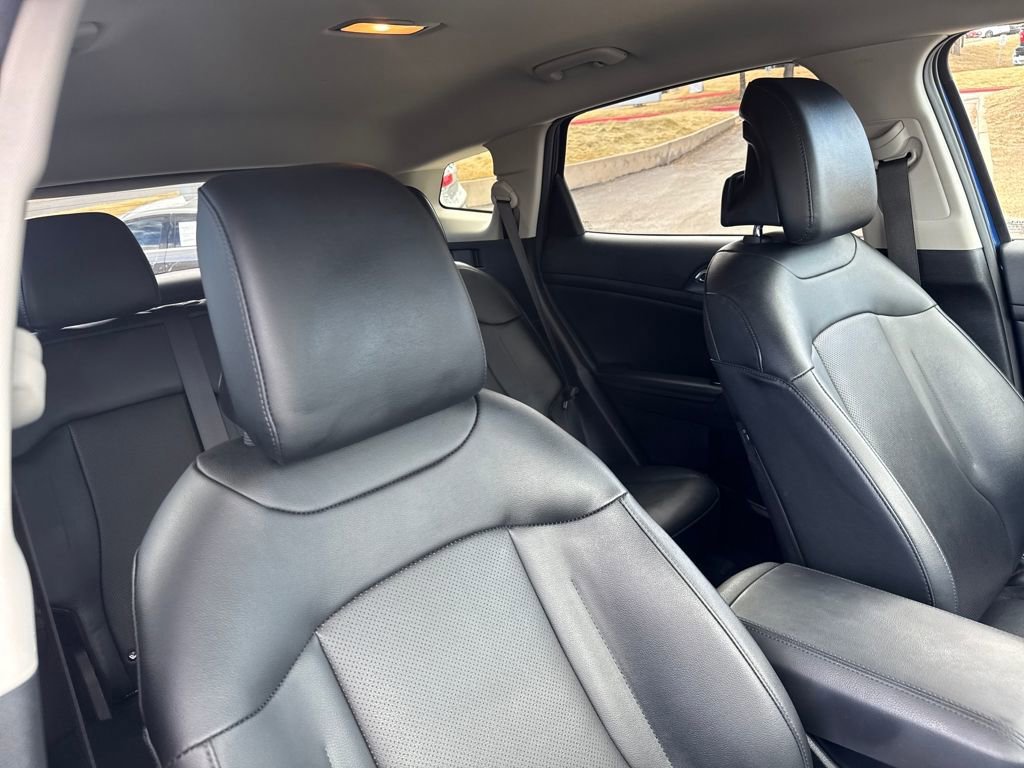 Used 2023 Kia Sportage EX image 29