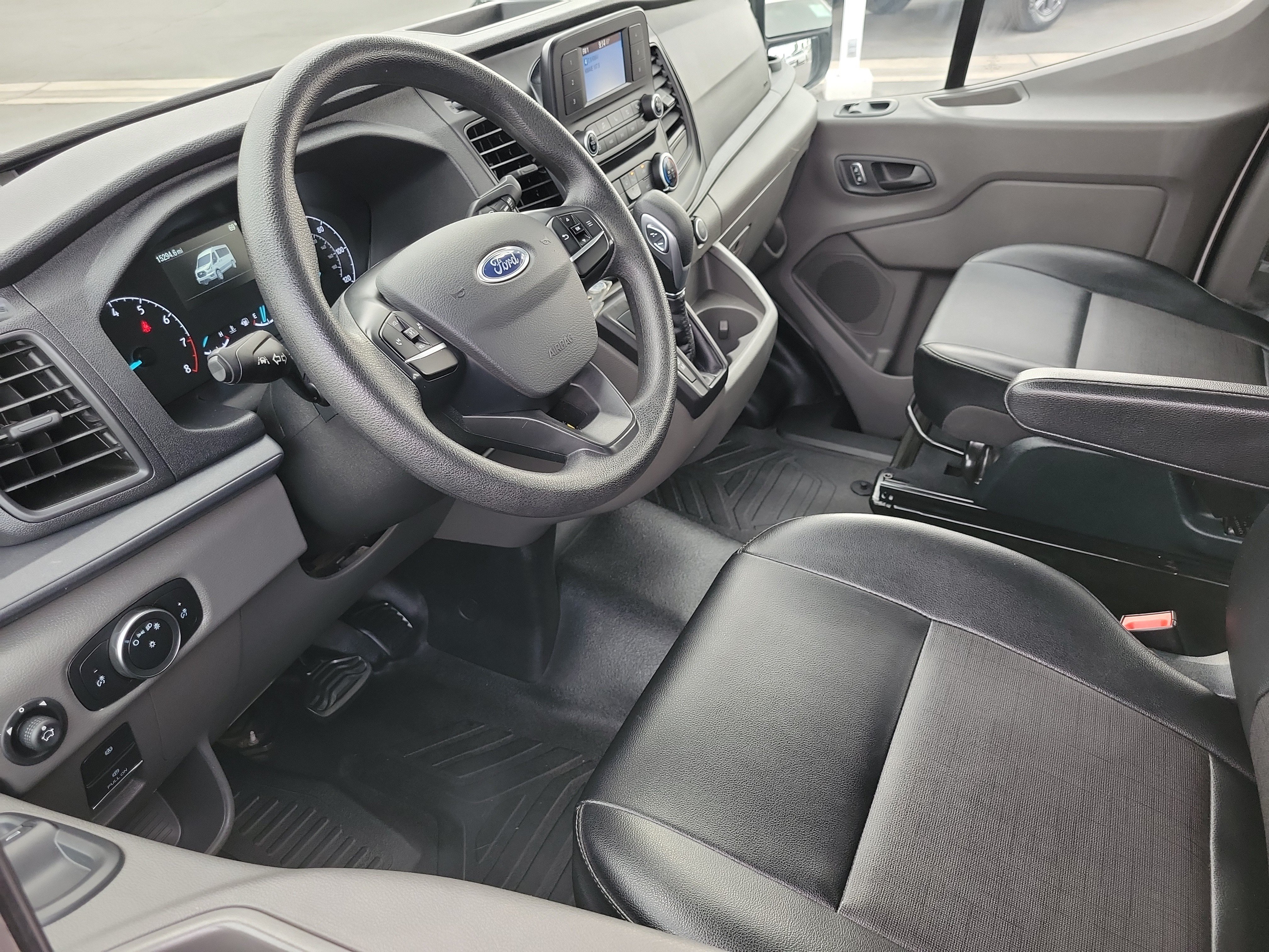 Certified 2022 Ford Transit 350 XL RWD image 3