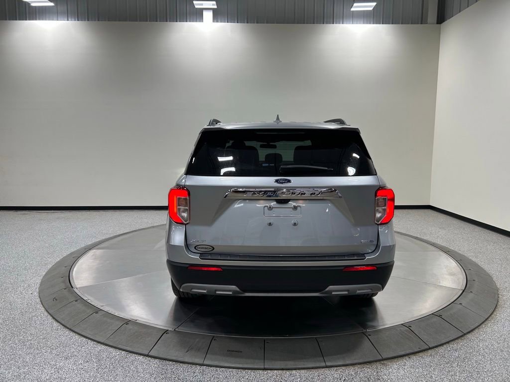 Certified 2020 Ford Explorer XLT w/ Equipment Group 202A AWD/4WD image 7