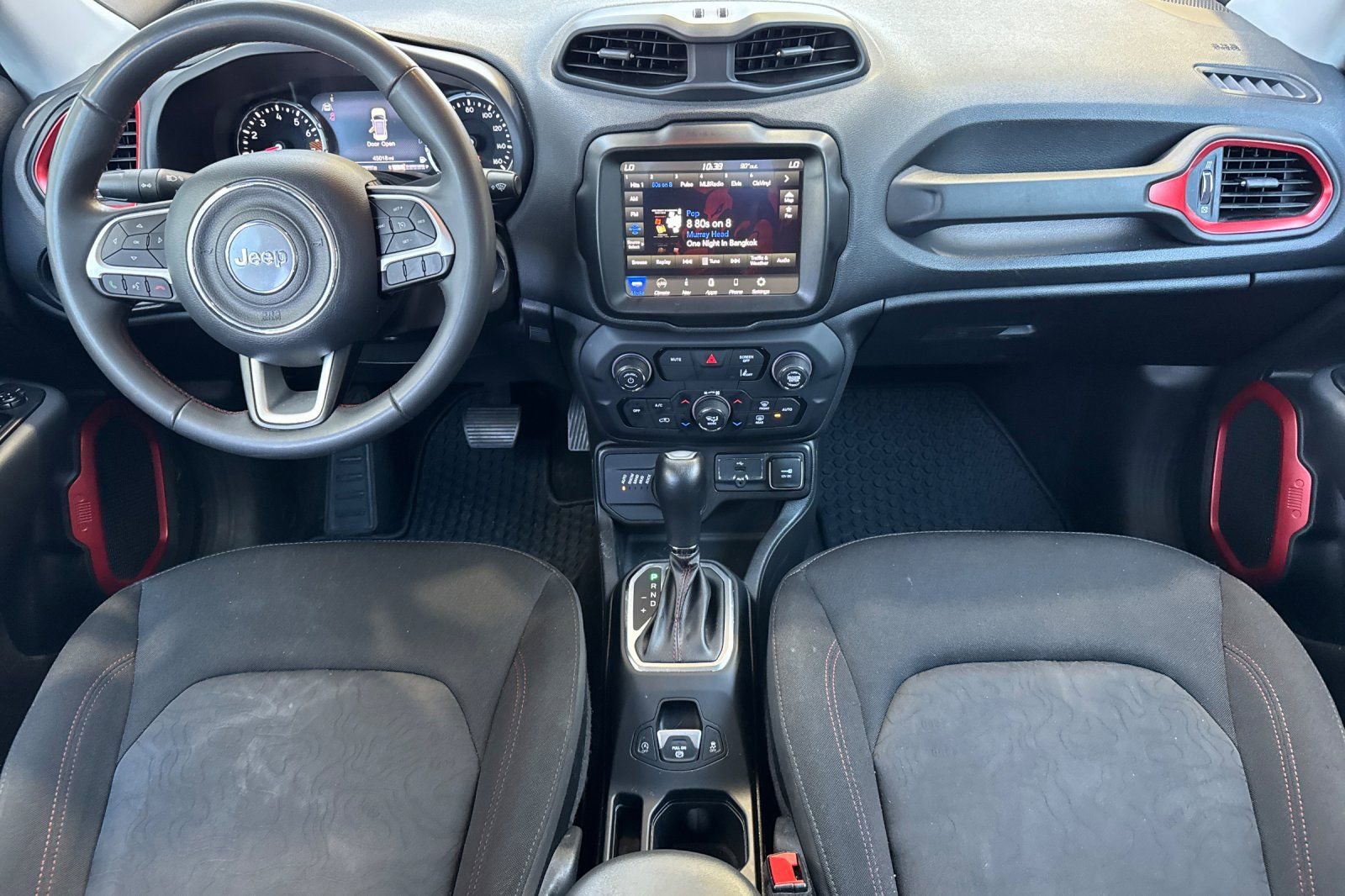 Used 2023 Jeep Renegade Trailhawk AWD/4WD image 12