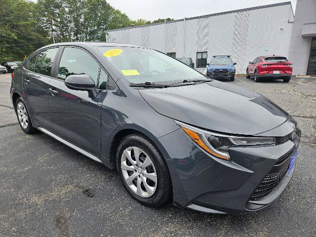 Used 2024 Toyota Corolla LE FWD image 3