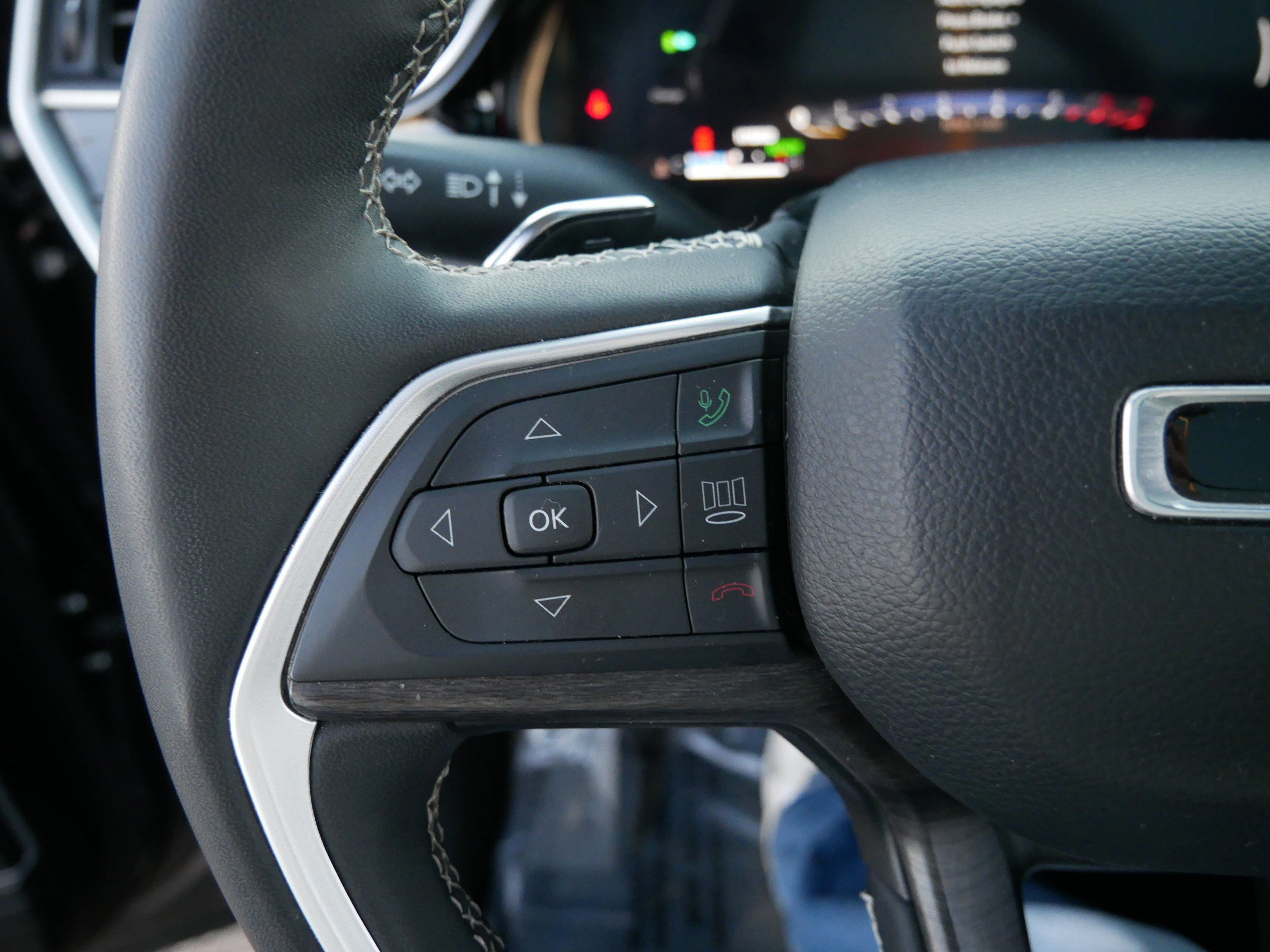 Used 2024 Jeep Grand Cherokee Limited 4xe image 28