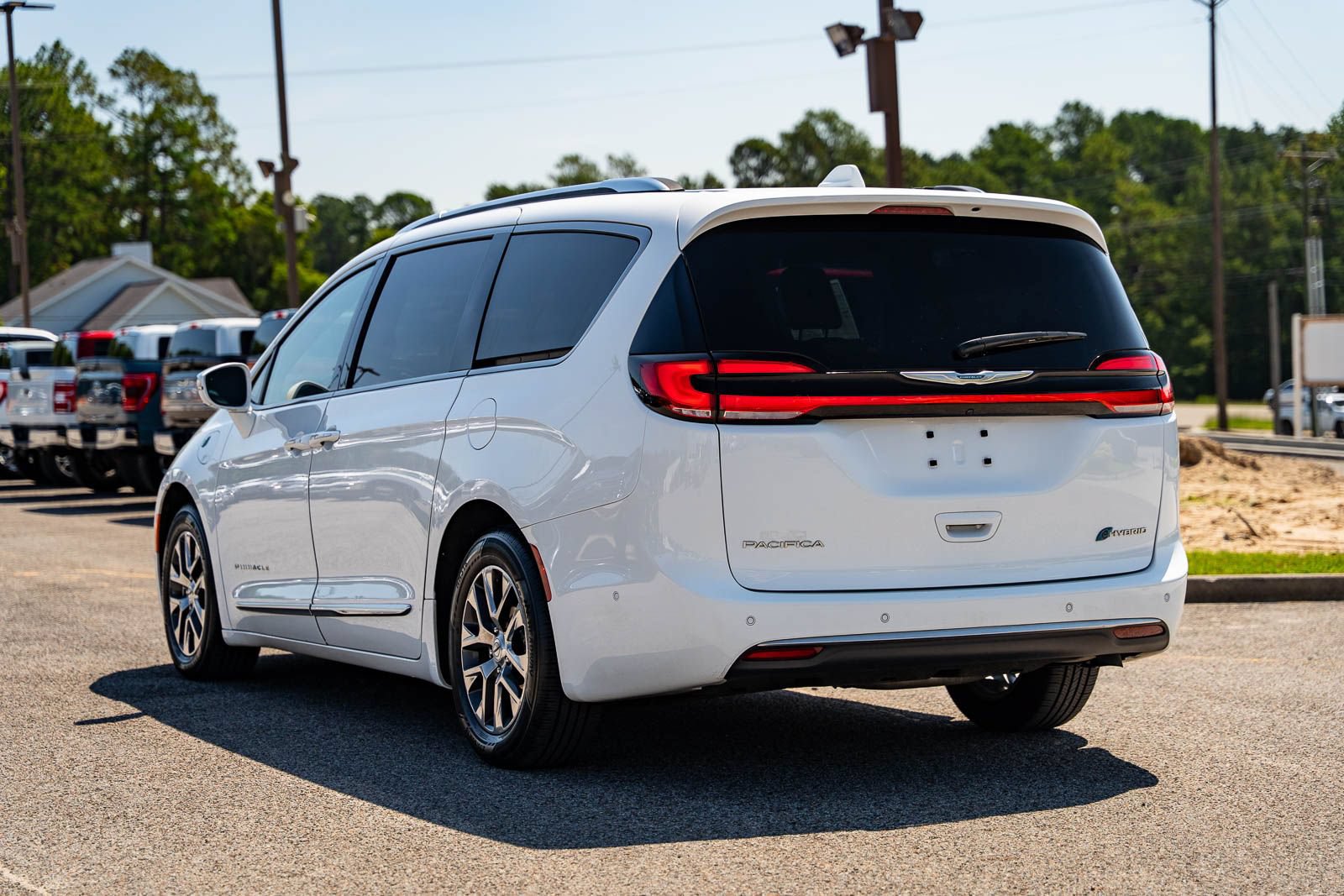 Used 2021 Chrysler Pacifica Pinnacle FWD image 5