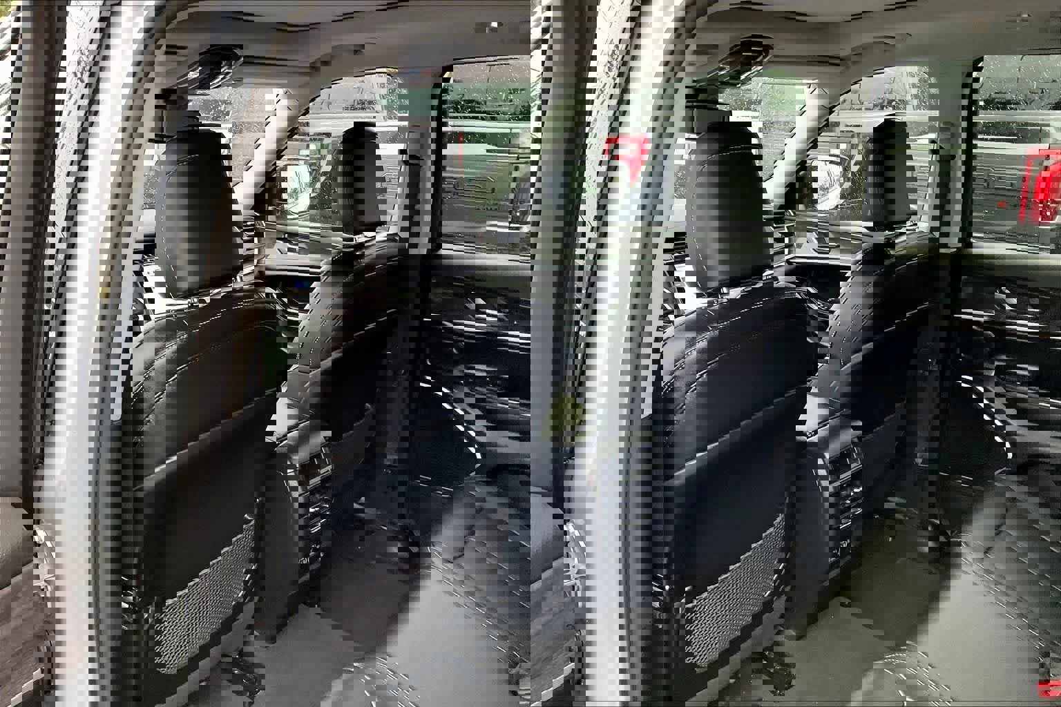 Used 2022 Jeep Grand Cherokee Limited 4xe image 14